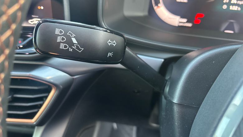 CUPRA Leon 1.5 eTSI 150 V2 5dr DSG Petrol Hatchback